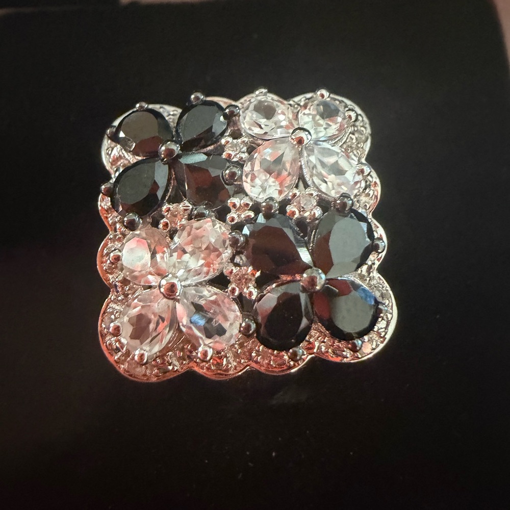 Elegant  14kt white gold over sterling silver Black and white topez ring